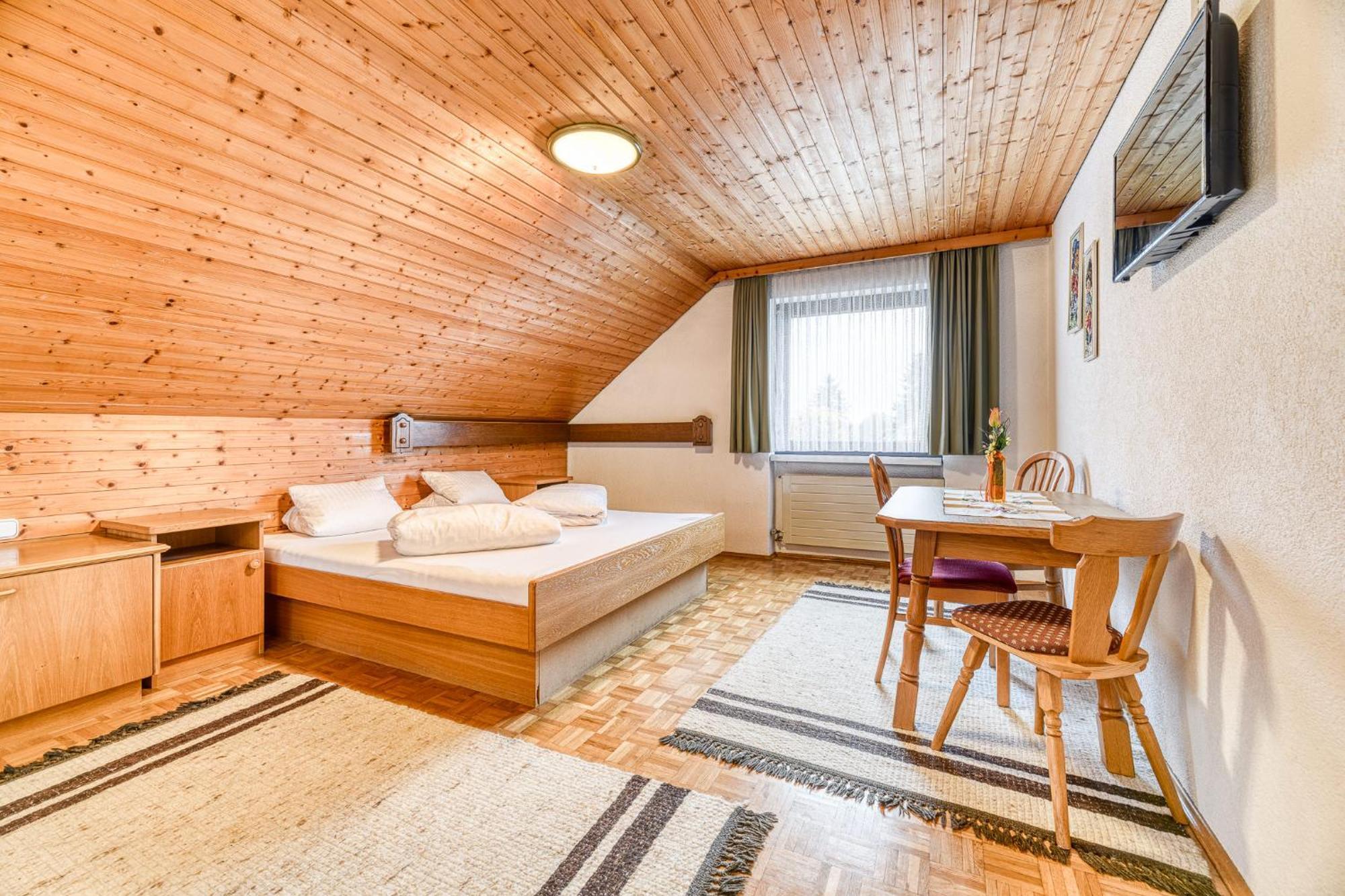 Gasthaus Hecht Хехст Екстер'єр фото